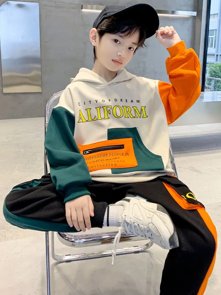 Costume en velours pour garçons 4 a 12 ANS