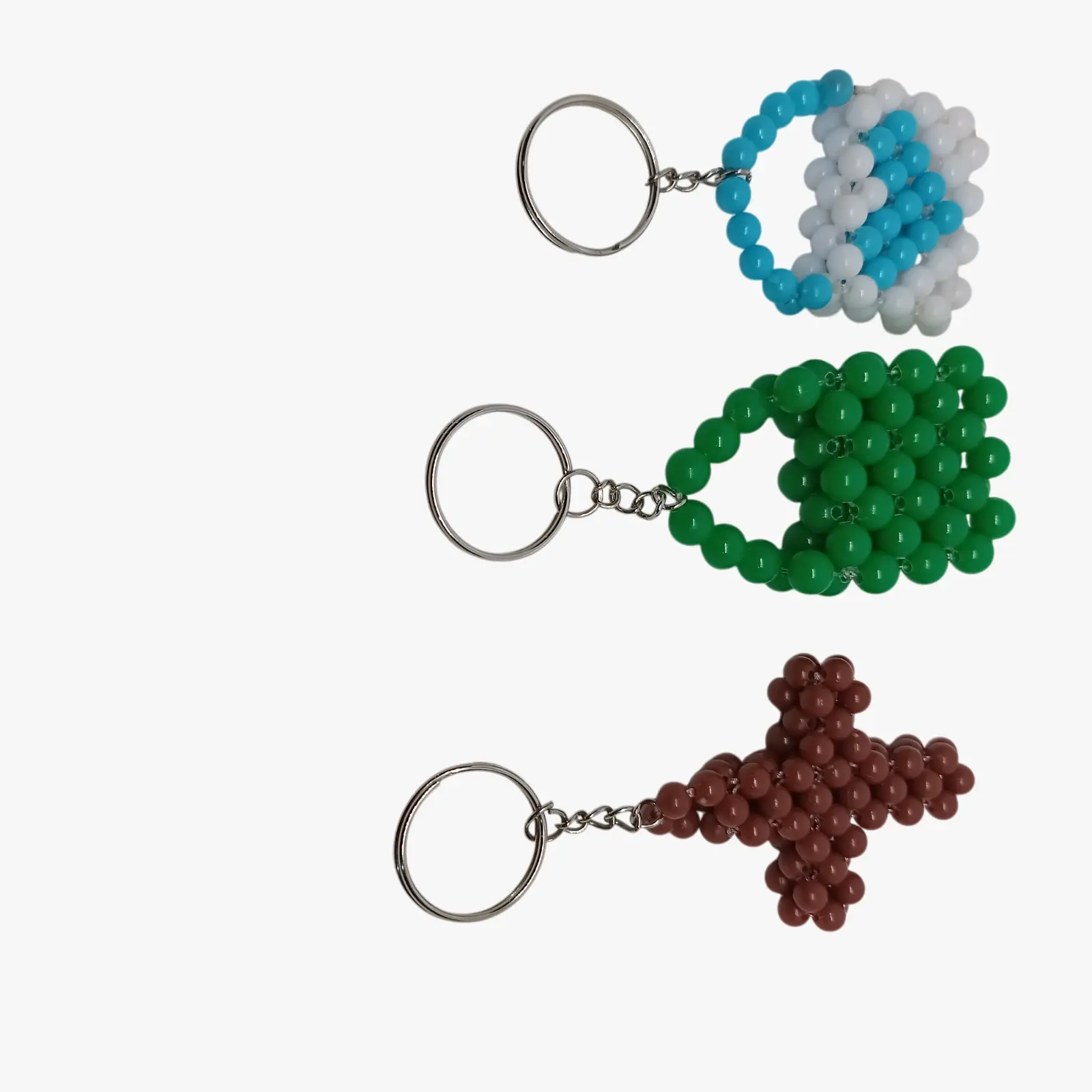 bracelet-perles-croix-et-sac_376-42587